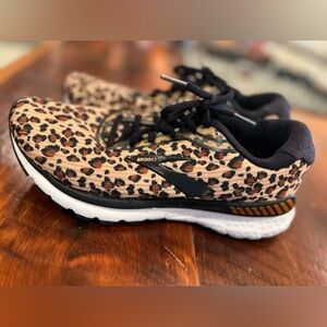 Brooks Leopard Print Sneakers - Black and Tan